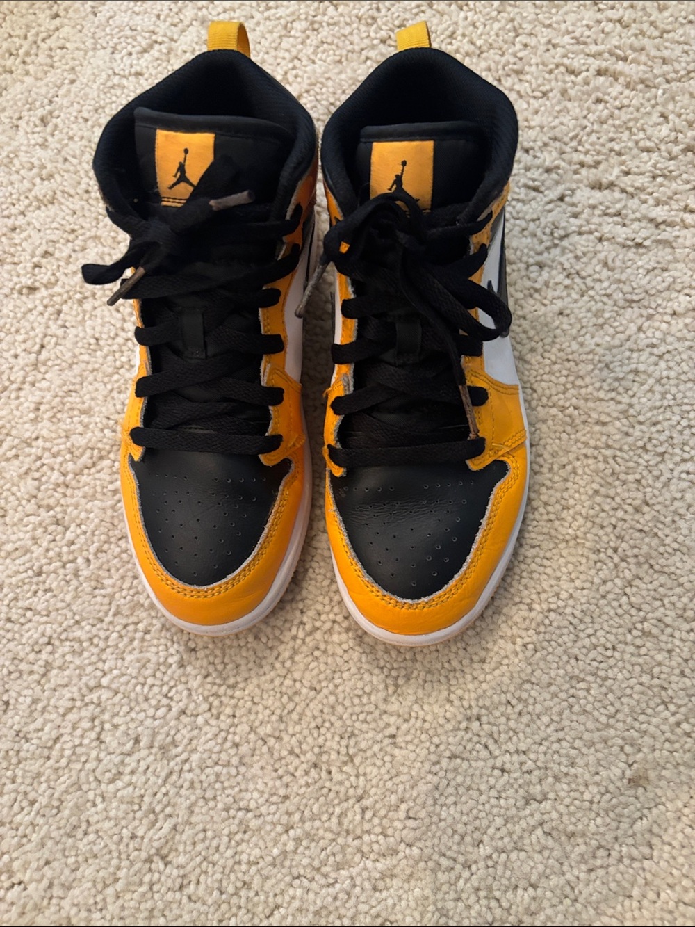 Nike Air Jordan Kids High-Top Sneakers in Yellow, Black & White